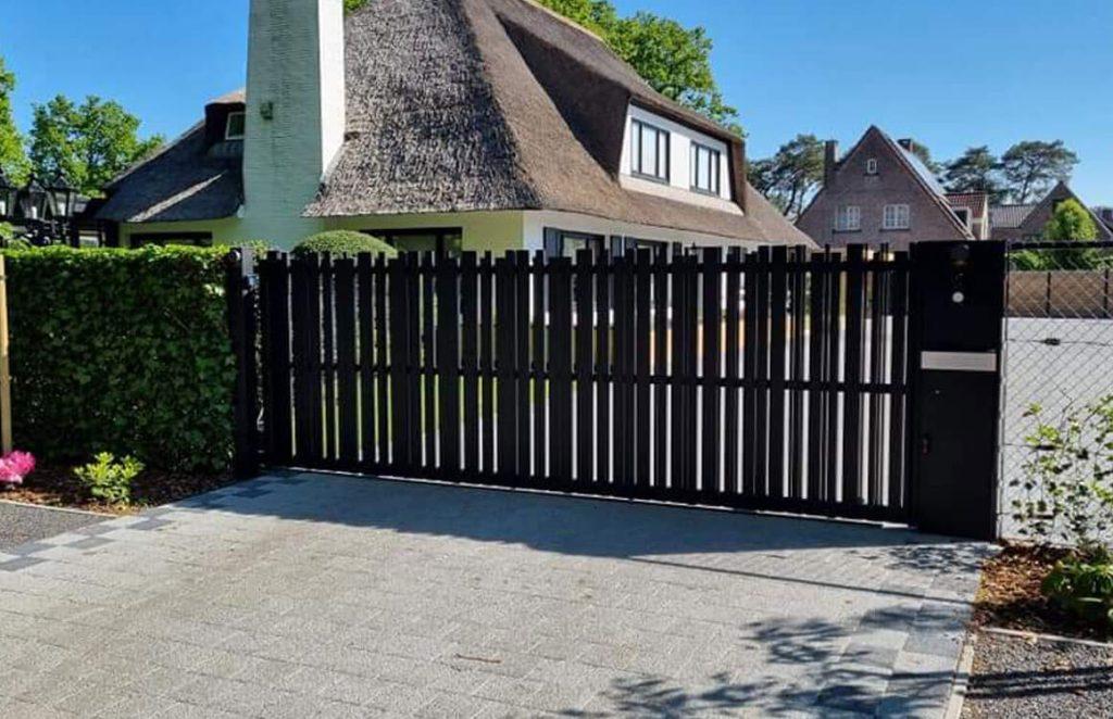 16 AT Poorten See Trough poort