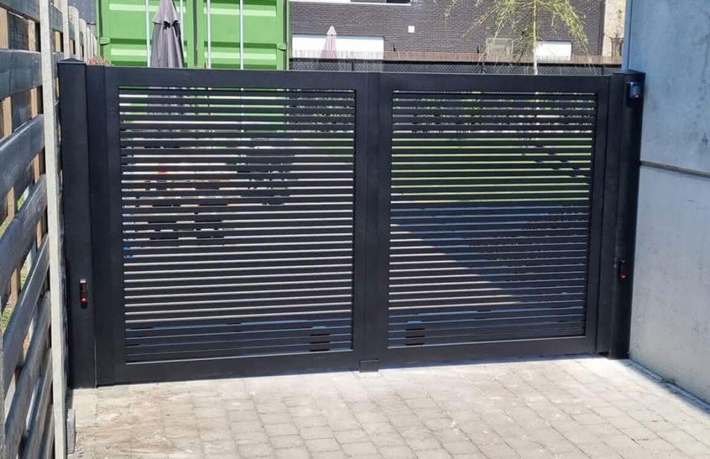 18 AT Poorten See Trough poort